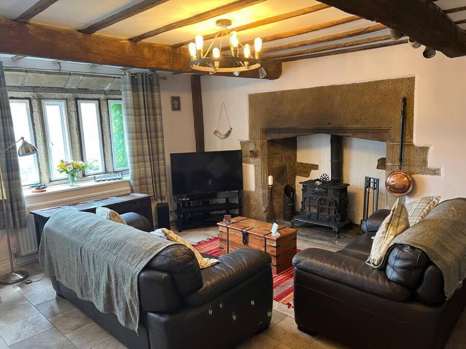 17Th Century Cottage With Hidden Garden Steeton Bagian luar foto